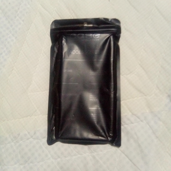 Black Samsung Galaxy Note Ten Case - Picture 3 of 4